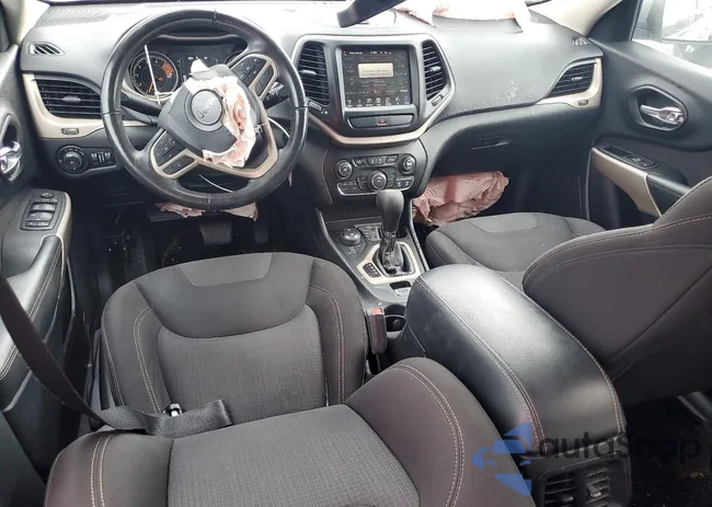 1C4PJMCS4HW656940: 68083595