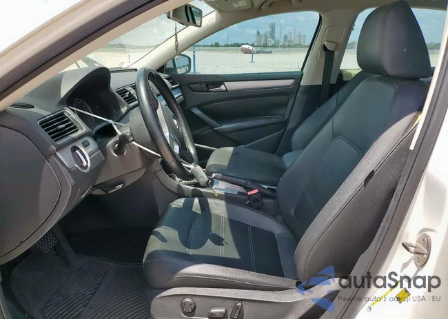 1VWBH7A33CC104677: 67974455