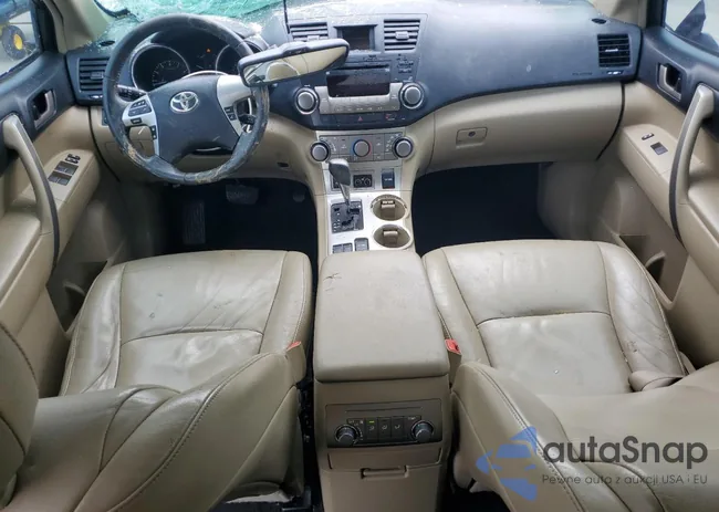 5TDZK3EHXCS057888: 68171105