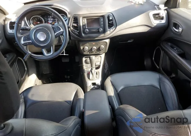 3C4NJDBB8HT651948: 69256185