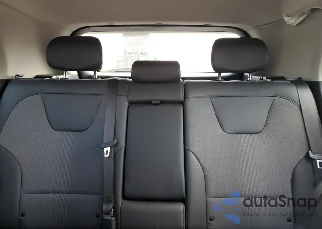 KNDCS3LF6P5111948: 70322685