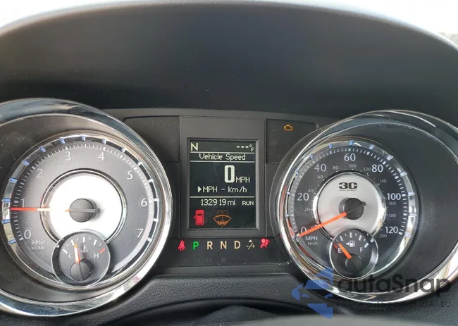 2C4RC1CGXER231515: 69879835