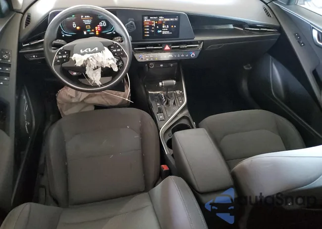 KNDCP3LE4P5082796: 89652735