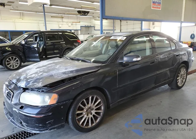 YV1RS592672620444: 70027655