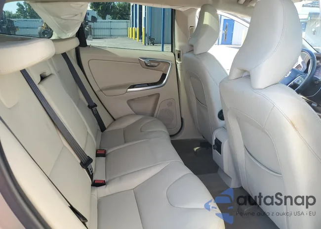 YV426MDC0F2601549: 70784415