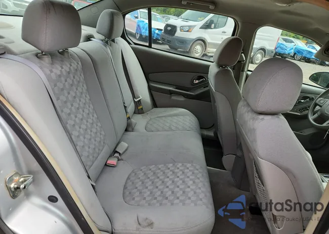 1G1ZT52875F132216: 82028365