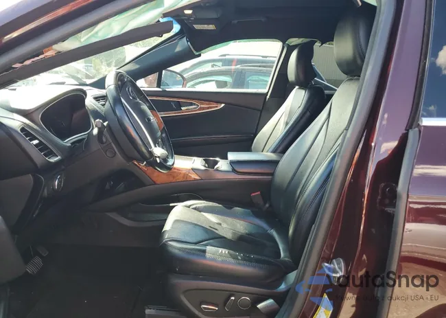 2LMPJ8LR8HBL53262: 69739695