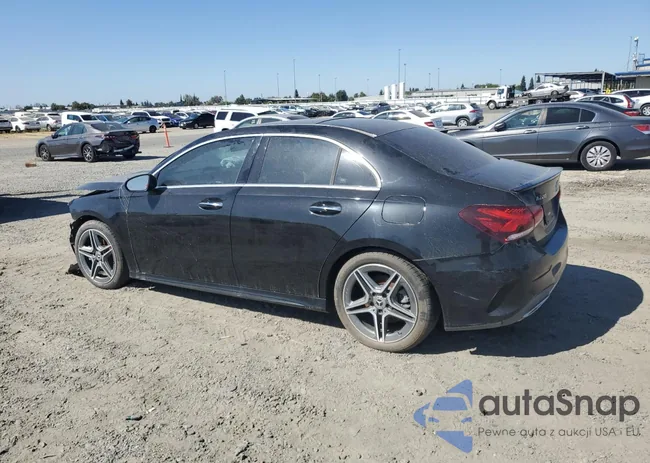 W1K3G4EB5NJ331903: 70472085