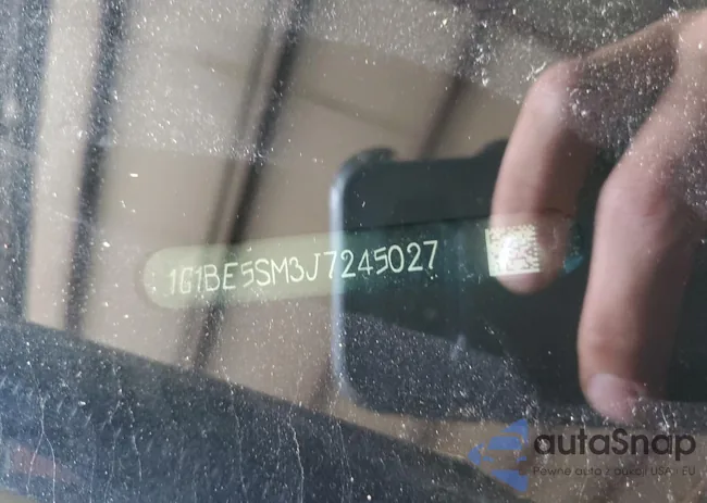 1G1BE5SM3J7245027: 67298055