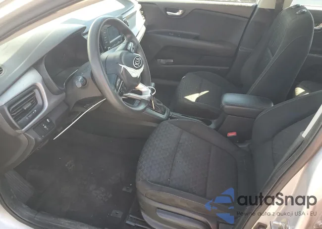 3KPA24AB0JE120282: 69845545