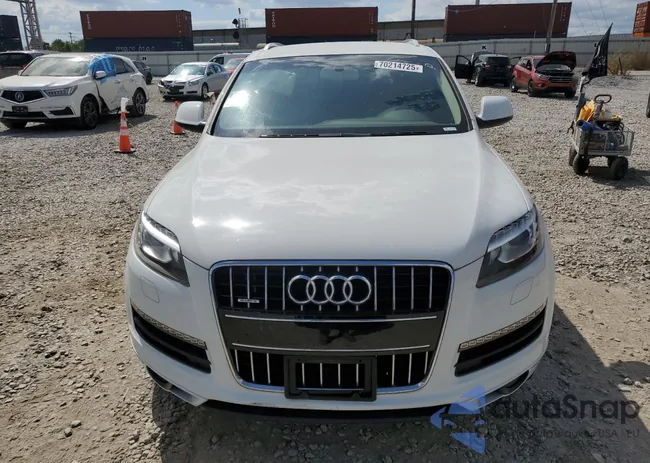 WA1CGAFEXFD004957: 70214725