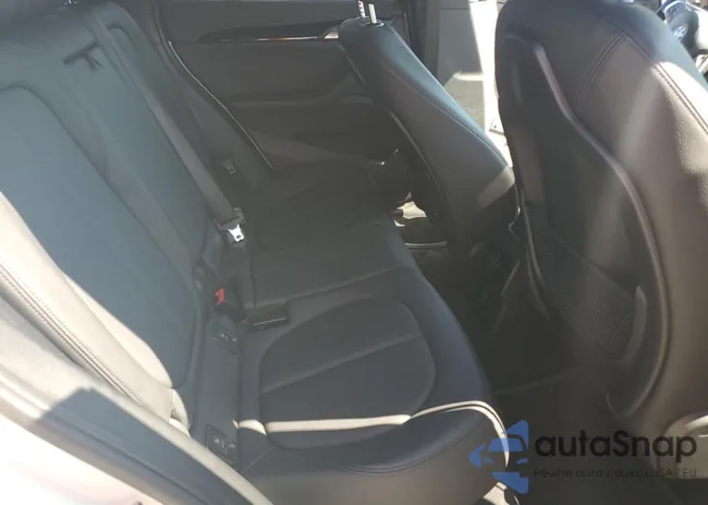 WBXHT3C38H5F75016: 70189575