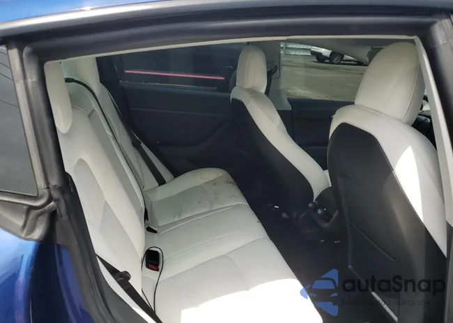 5YJ3E1EB7NF101835: 70806425