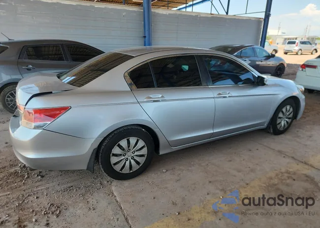 1HGCP2F34CA158654: 70049205