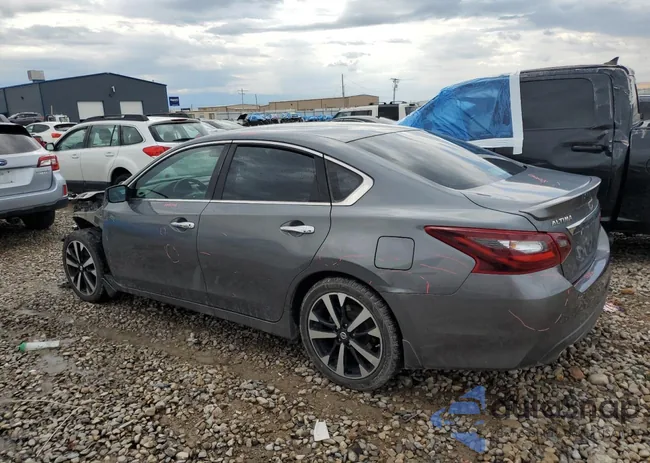 1N4AL3AP0JC220043: 70569855