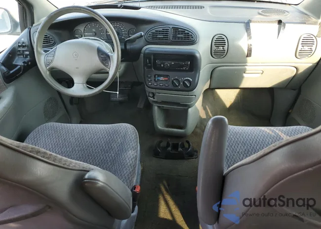 2P4GP44R7XR419646: 68948395