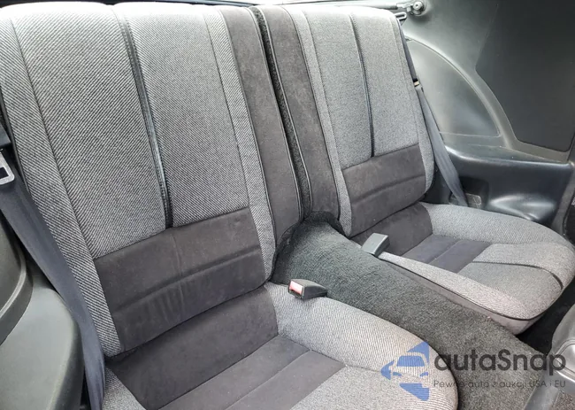 1G1FP23T8NL118142: 69640845