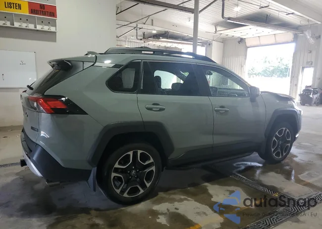 2T3J1RFV4LC119017: 70696645