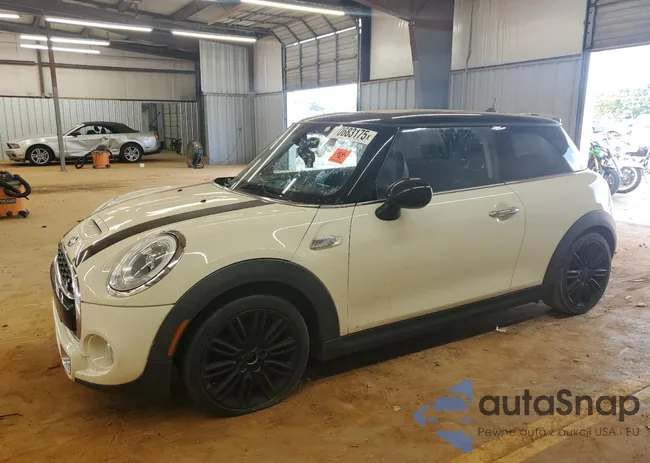 WMWXP7C59FT740628: 70683175