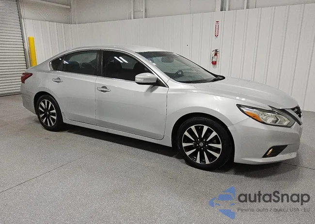 1N4AL3AP1JC216888: 67751135