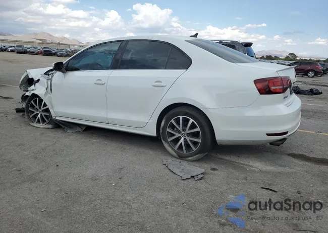 3VWDB7AJ8HM361011: 70323375