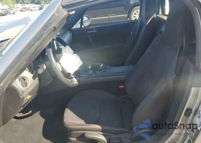 JM1NC2JF7B0219455: 70680715