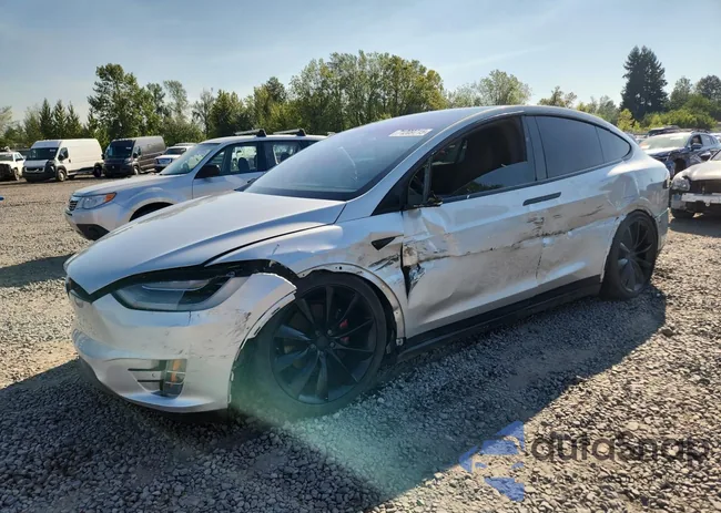 5YJXCDE2XJF116686: 71209715