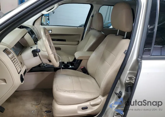 1FMCU9EG0AKC07341: 68950835