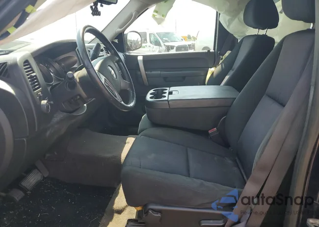 1GCSKSE35AZ116874: 67531385