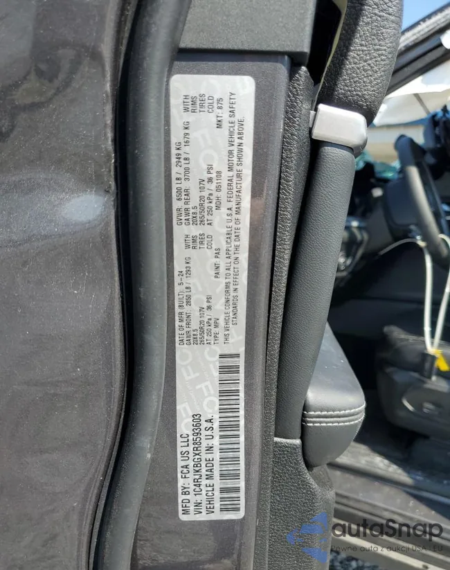 1C4RJKBGXR8593603: 67968675