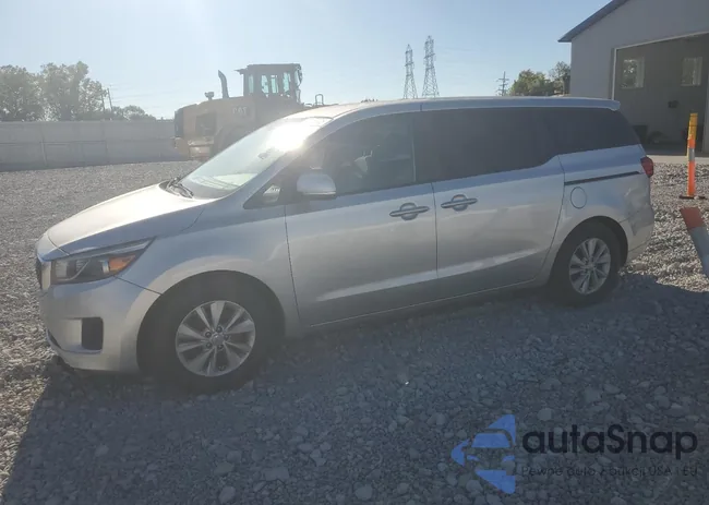 KNDMB5C15H6218442: 70128325