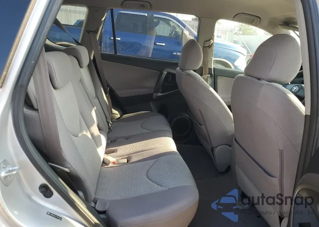 JTMBD33V175073770: 68973465