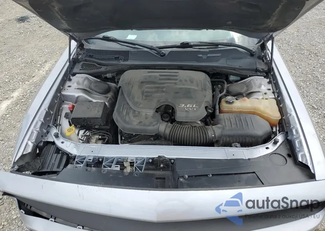 2C3CDZAG6GH279773: 70118215