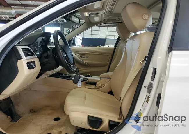 WBA8E5G53GNT41633: 66891485