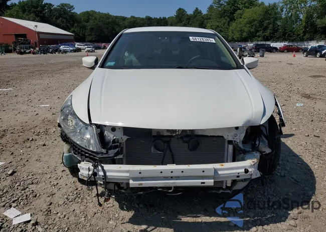 1HGCP2F40CA170678: 68128385