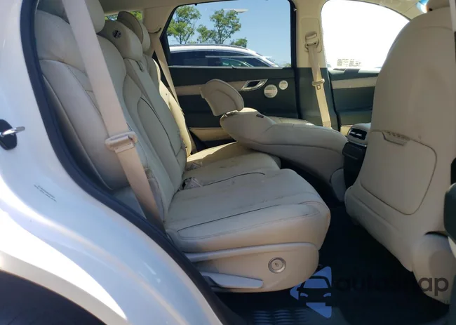 KMUHCESB5SU290718: 70143845