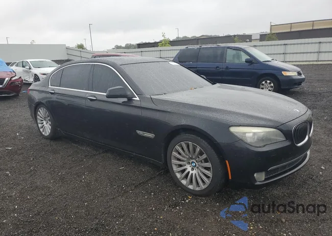 WBAKC8C57CC435068: 67422785