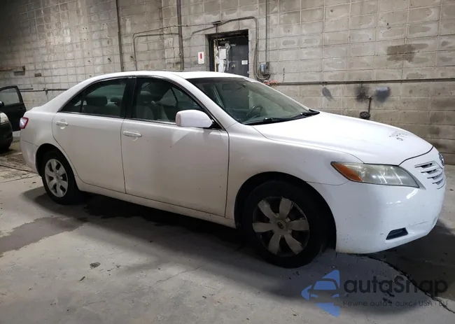 4T1BE46K58U738256: 68907095