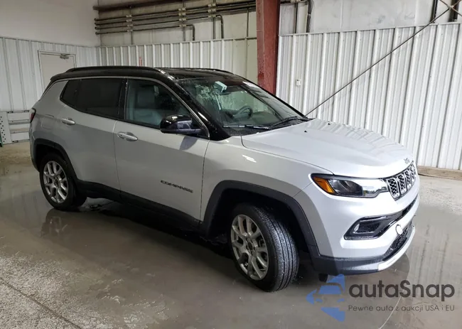 3C4NJDCN4ST513257: 70056875