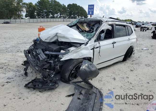 3VVCB7AX7RM206875: 69175185