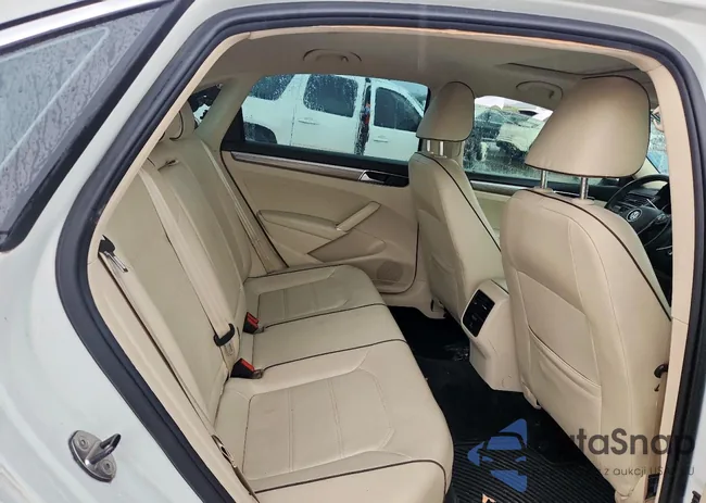 1VWBS7A33GC037912: 69602885