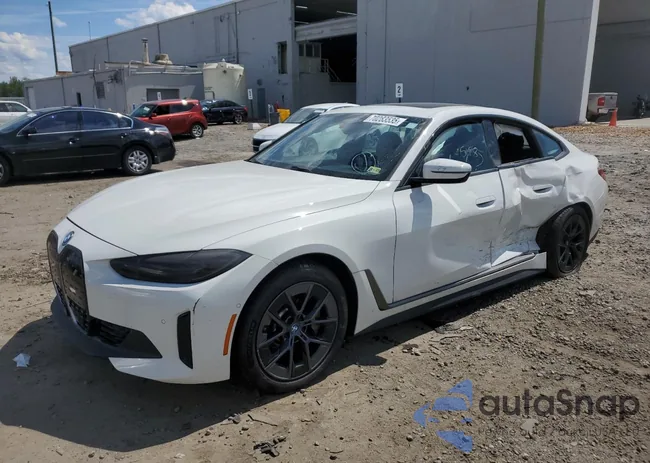 WBY43AW03RFR59830: 70283535