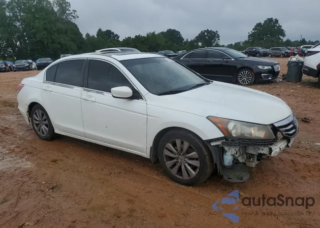 1HGCP2F89BA013538: 68092965