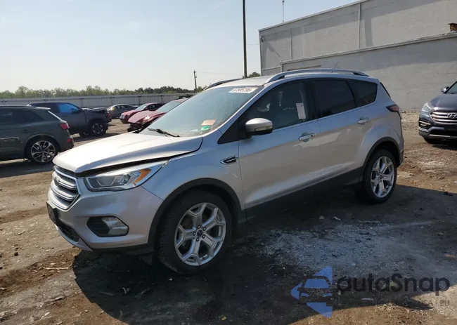 1FMCU9JDXHUC44245: 67505795