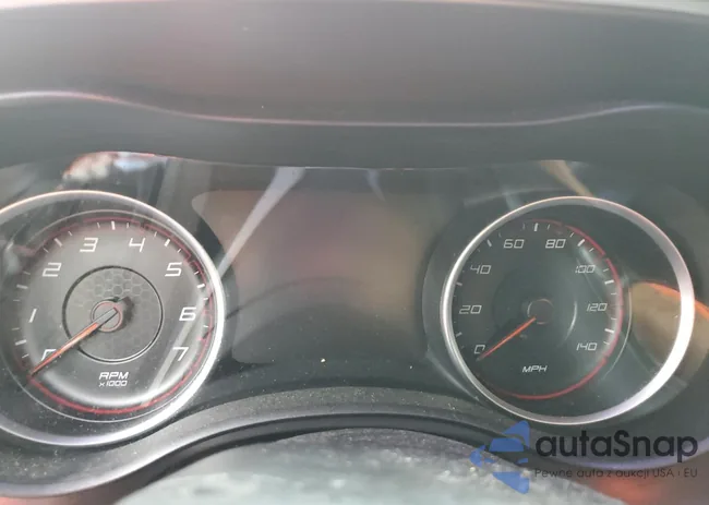 2C3CDXFG2FH858867: 70152075