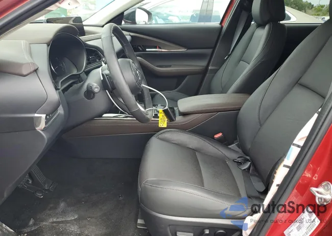 3MVDMBEY7RM660898: 70184335