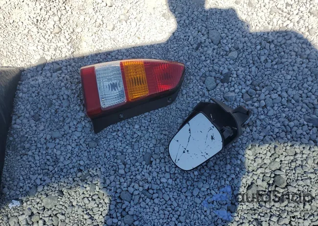 4F2YU08102KM55782: 68877925