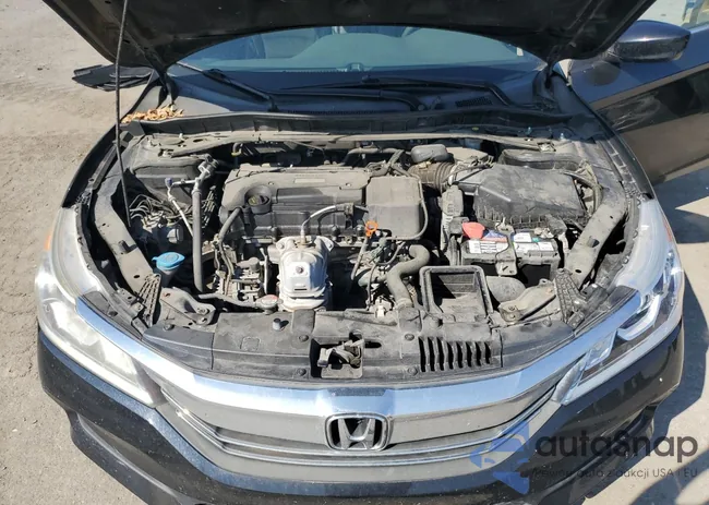 1HGCR2F51HA017186: 70332325