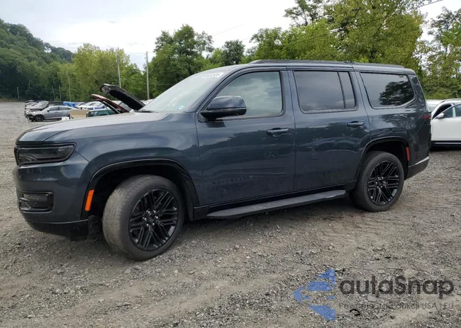 1C4SJVAT0NS214235: 69052935