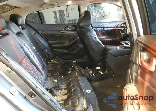 1N4AA6FV2LC372648: 67908375